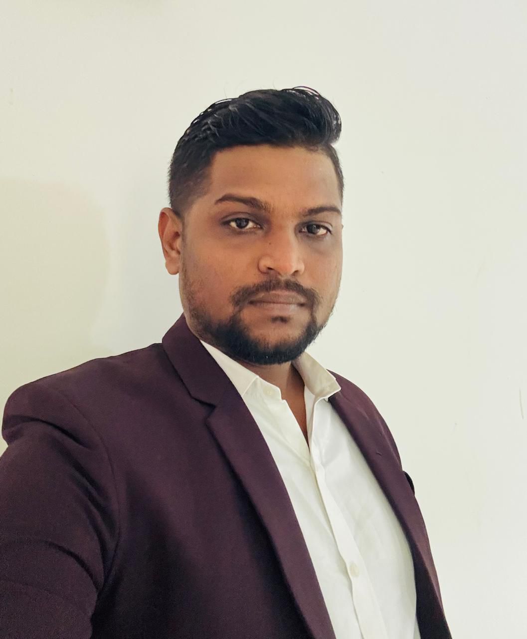  Pubudu Fernando